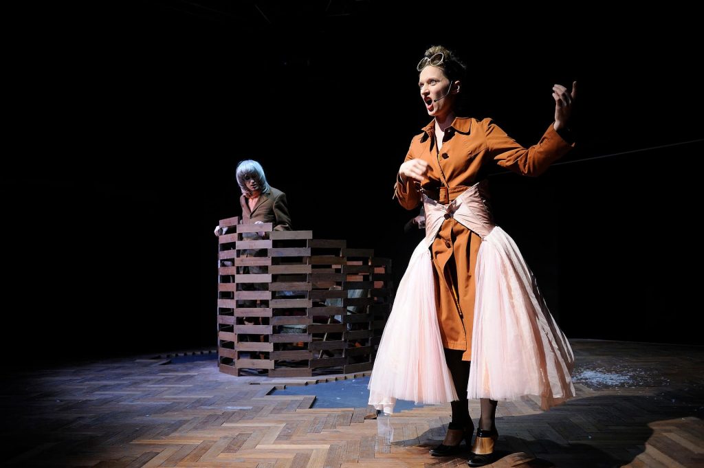  Adrian Gillott, Julla von Landsberg, Foto: Dieter Hartwig