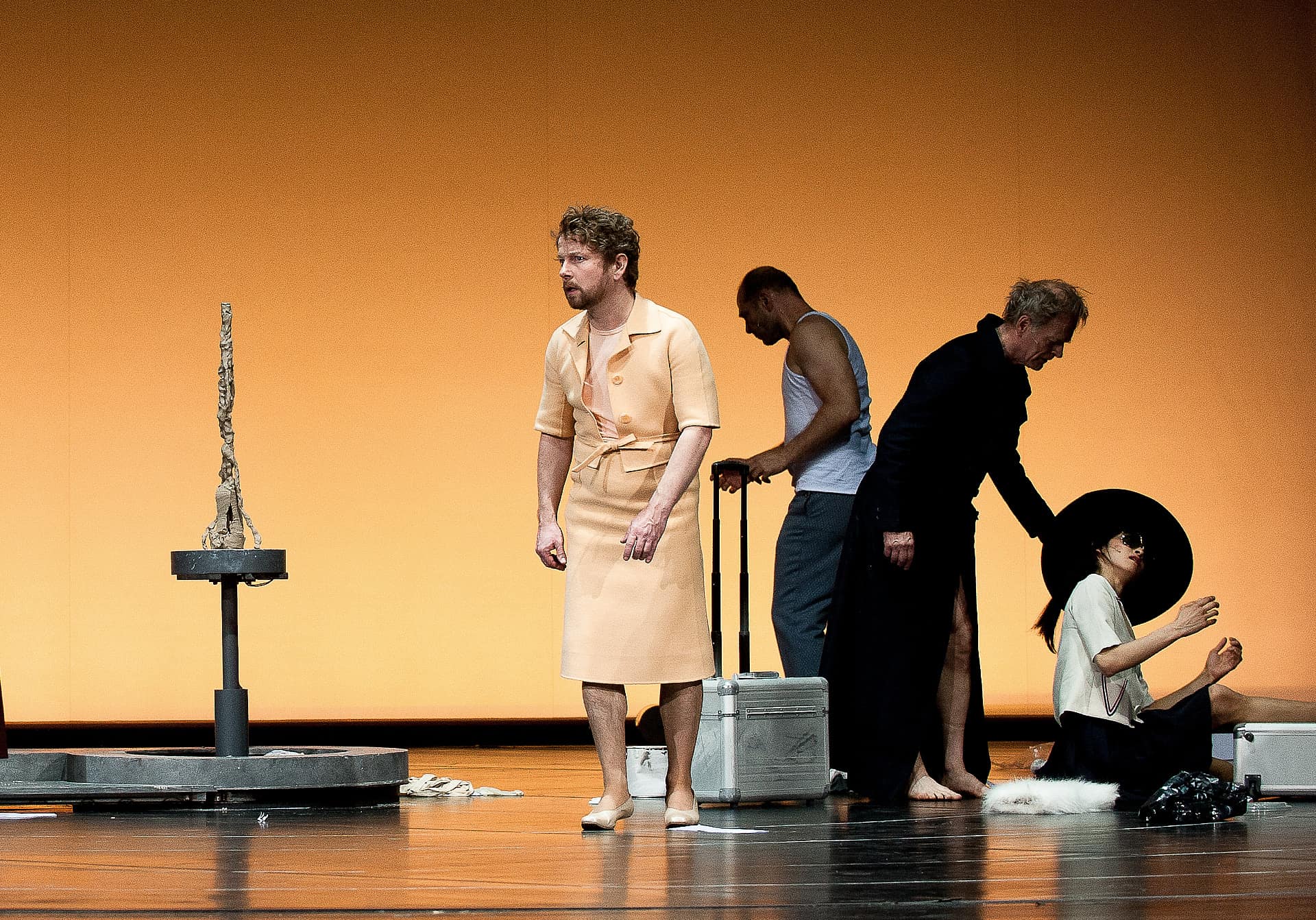 Die Befristeten, Philipp Caspari, Wolfram Rupperti, Paul Wolff-Plottegg, Yui Kawaguchi, 