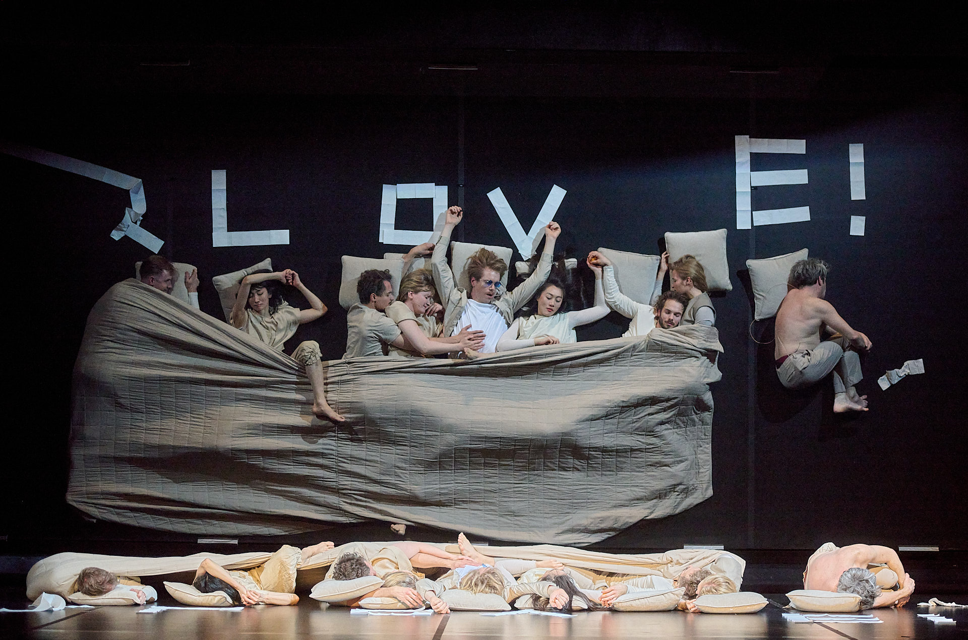 The whole Truth about Lies, Paul Hübner, Yui Kawaguchi, Martin Buczko, Annedore Kleist, Andrew Munn, Peyee Chen, Florian Graul, Anne-Sophie Bereuter, 